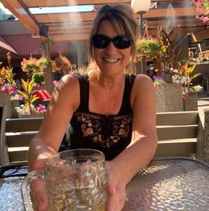 Meet your Posher, Sandra